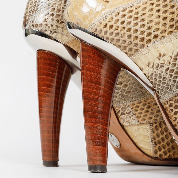 Dolce & Gabbana Alligator Peep-Toe Lace-Ups - Picture 8 of 10